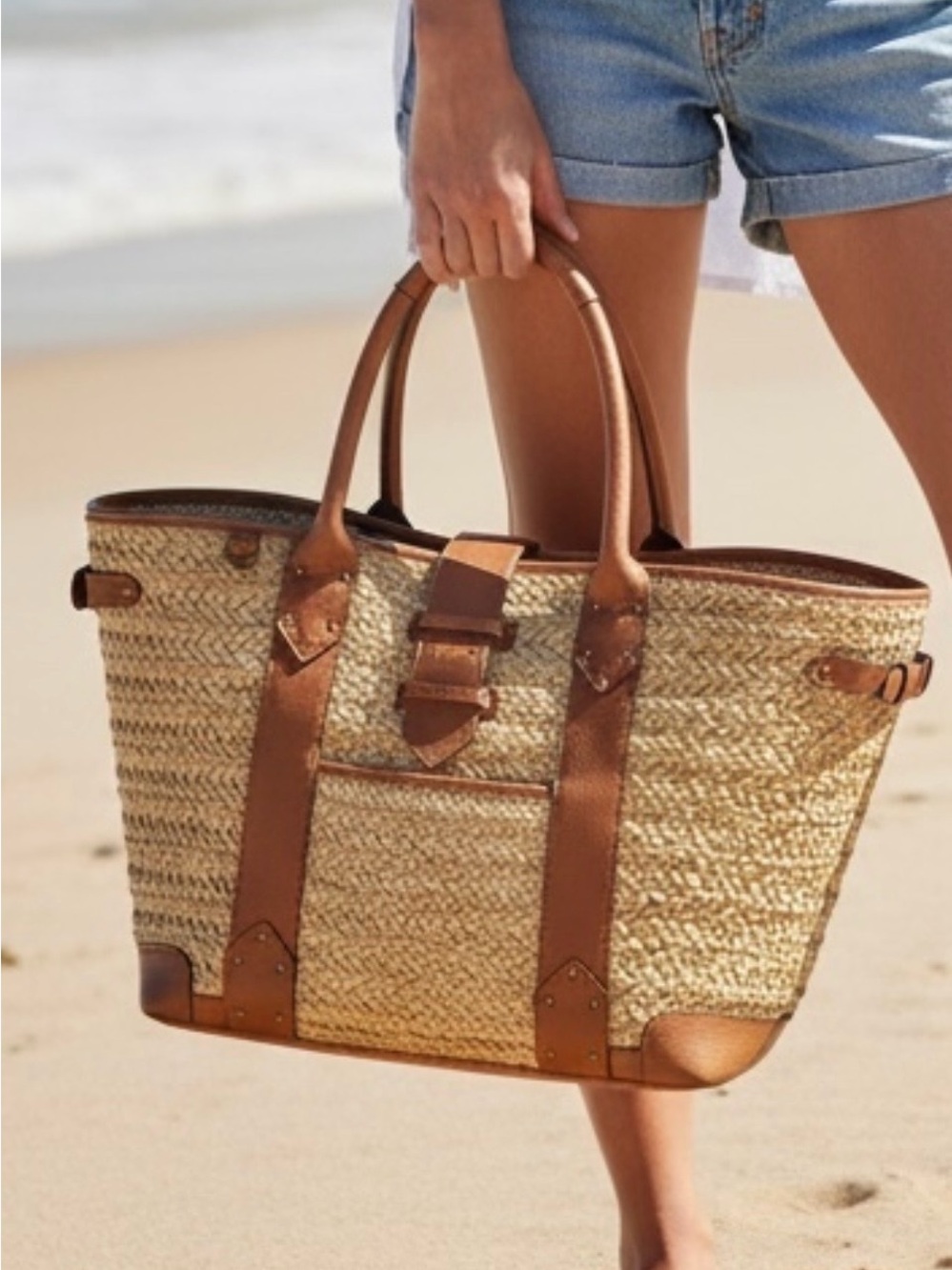 J. CREW Woven Straw Market Shopping Tote Beach Resort Bag Leather Straps Large - Picture 3 of 12